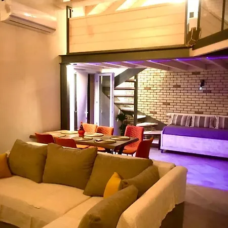 Anna's House פראמה